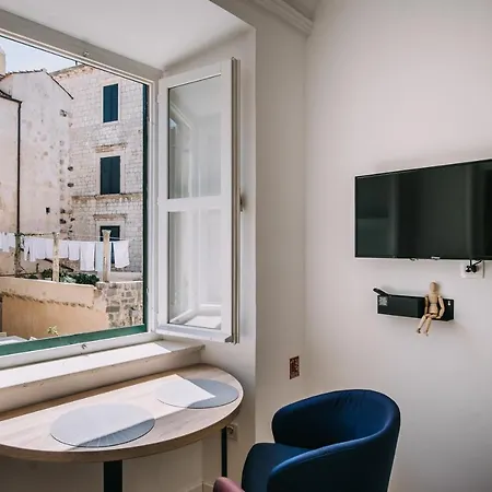 Art Deco Old Town Square By Duhomes Dubrownik