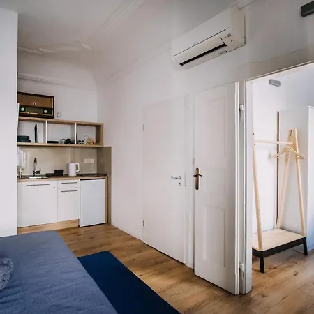 Art Deco Old Town Square By Duhomes 두브로브니크