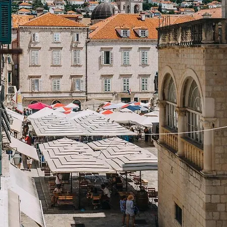 Art Deco Old Town Square By Duhomes Appartamento Ragusa