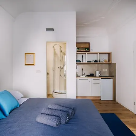 Art Deco Old Town Square By Duhomes *