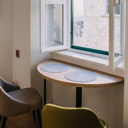 Art Deco Old Town Square By Duhomes Apartment